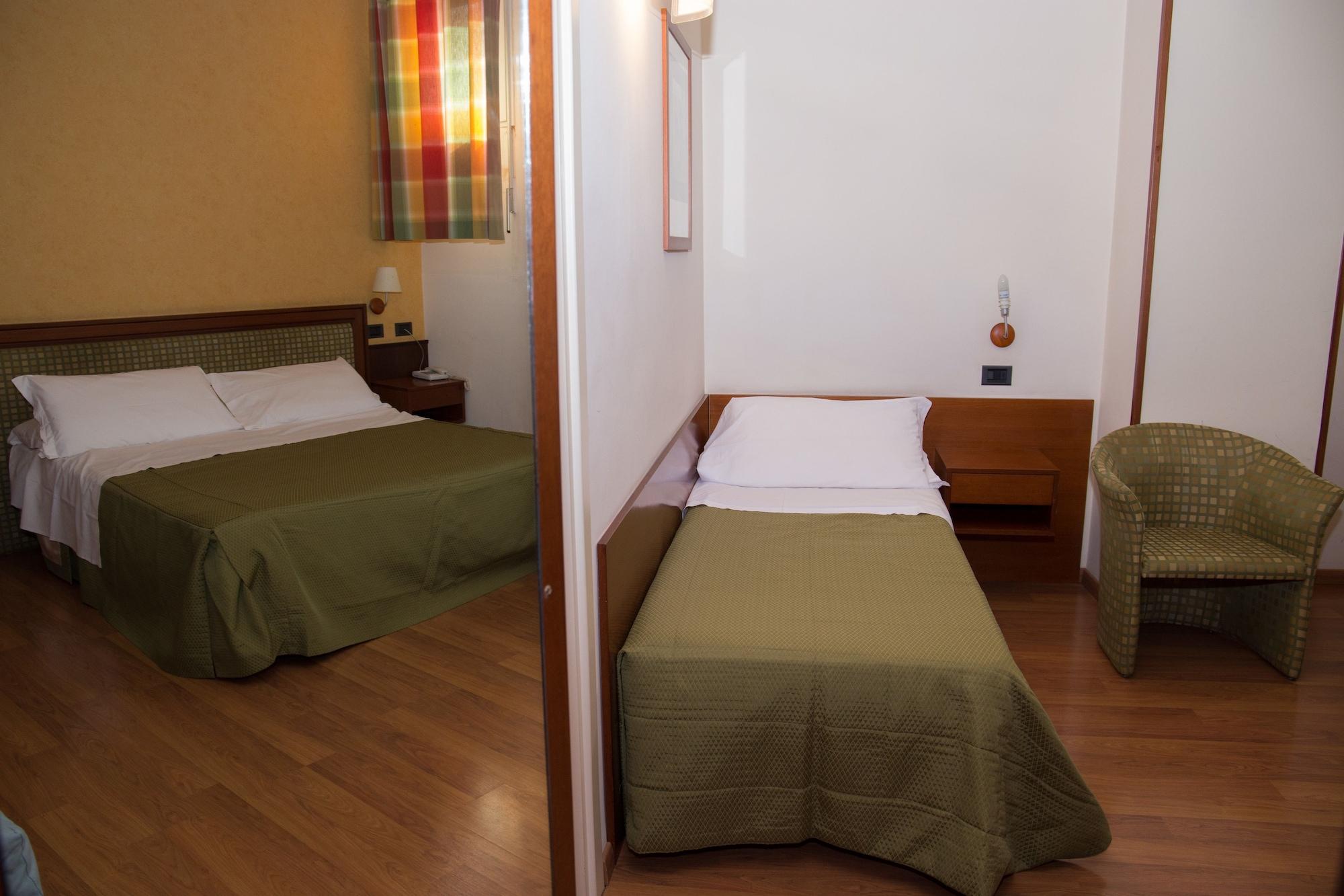 רגוזה Hotel Montreal מראה חיצוני תמונה