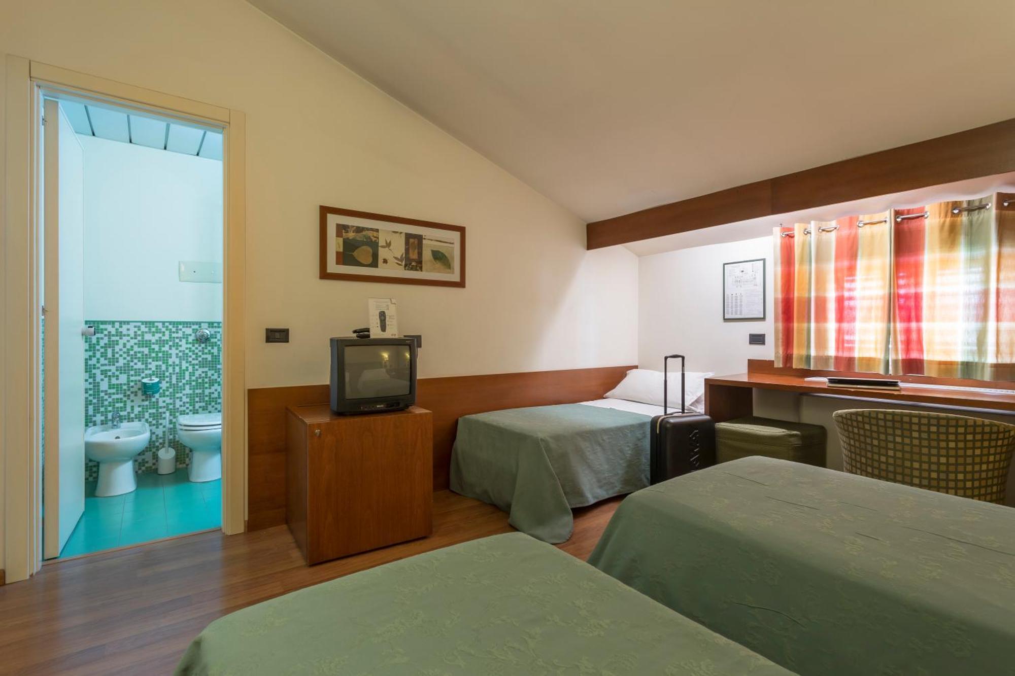 רגוזה Hotel Montreal חדר תמונה