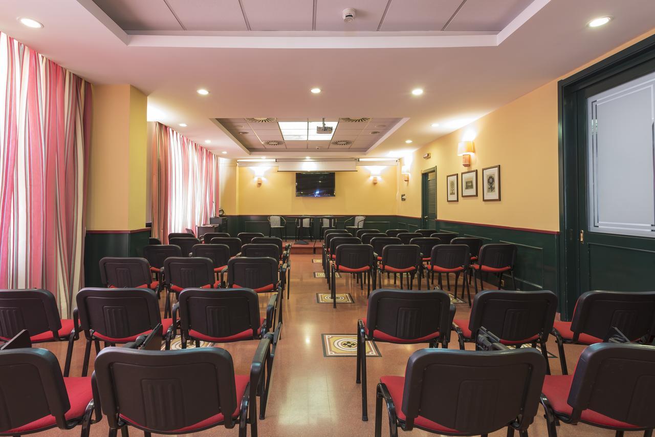 רגוזה Hotel Montreal מראה חיצוני תמונה