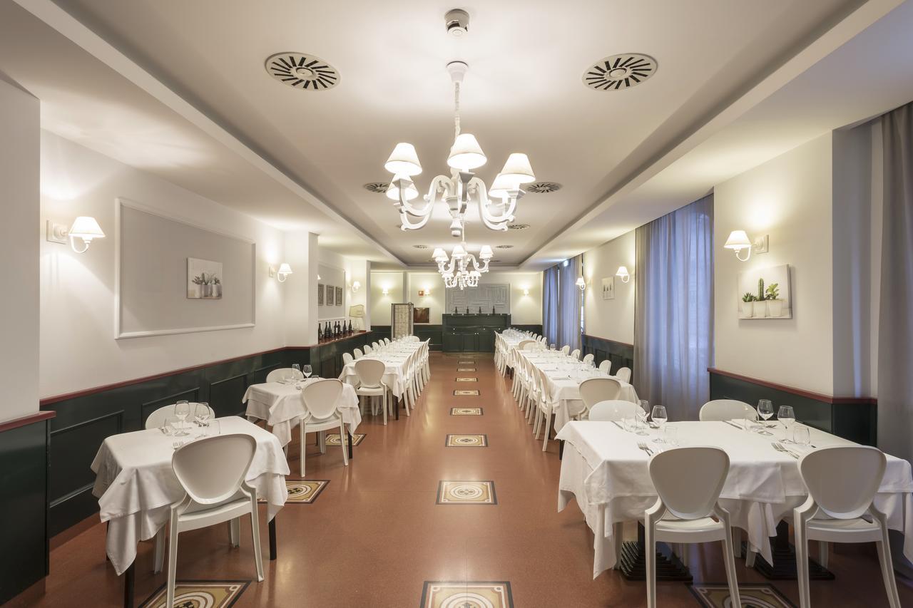 רגוזה Hotel Montreal מראה חיצוני תמונה